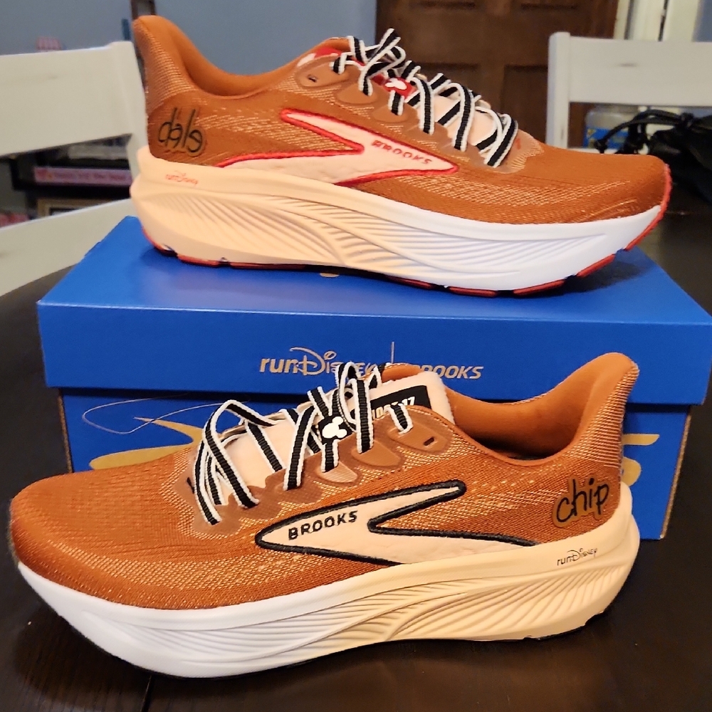Brooks Run Disney Sneakers Ghost 17 Chip N Dale Brown and White